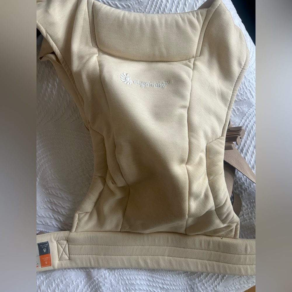 Ergobaby Embrace Newborn to Toddler (7-25 Pounds), Ponte Knit, Cream